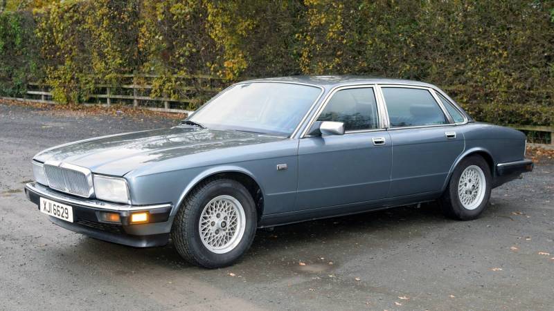 XJ40